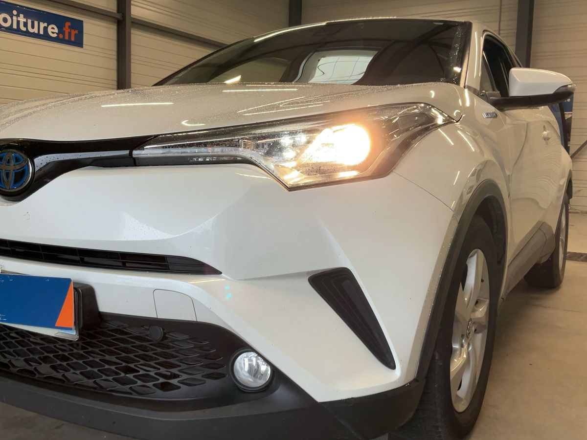 Toyota C-HR d'occasion