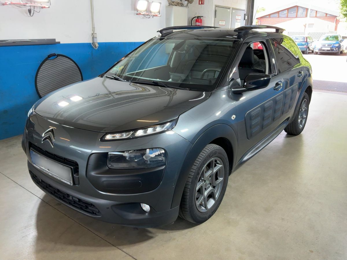 Citroen C4 2017 — photo 1