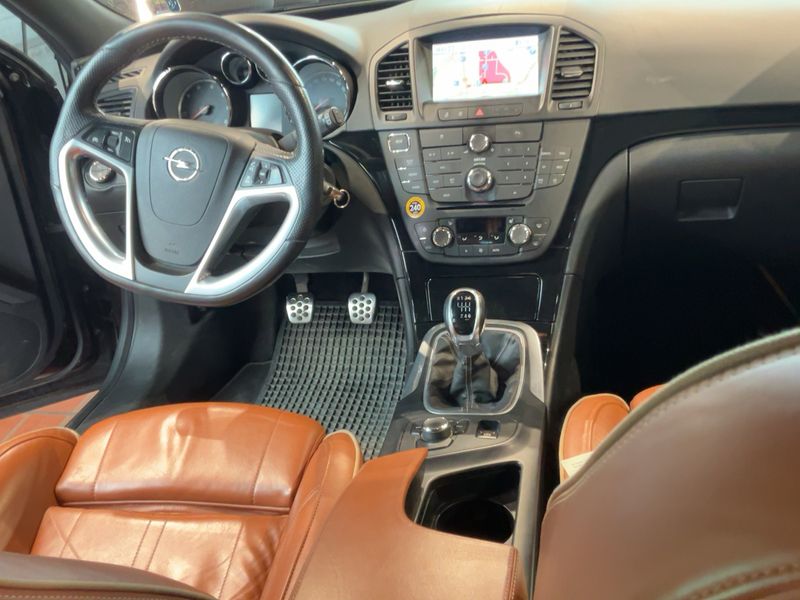 Opel Insignia Sports Tourer 2.0 CDTI Innovation — zdjęcie 12