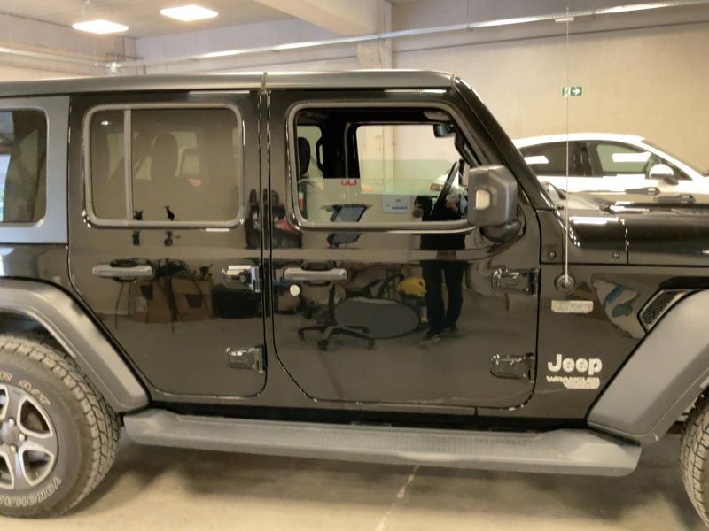 Jeep Wrangler Unlimited 2.2 CRDi Sport — zdjęcie 7