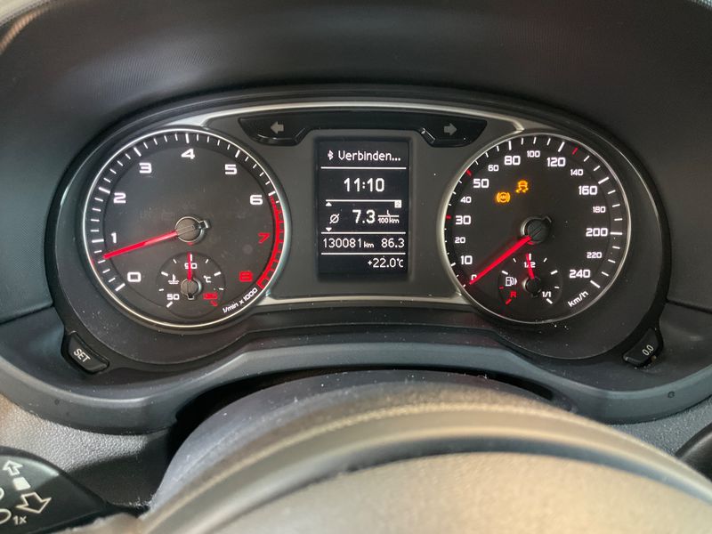 Audi A1 1.2 TFSI Attraction — zdjęcie 4