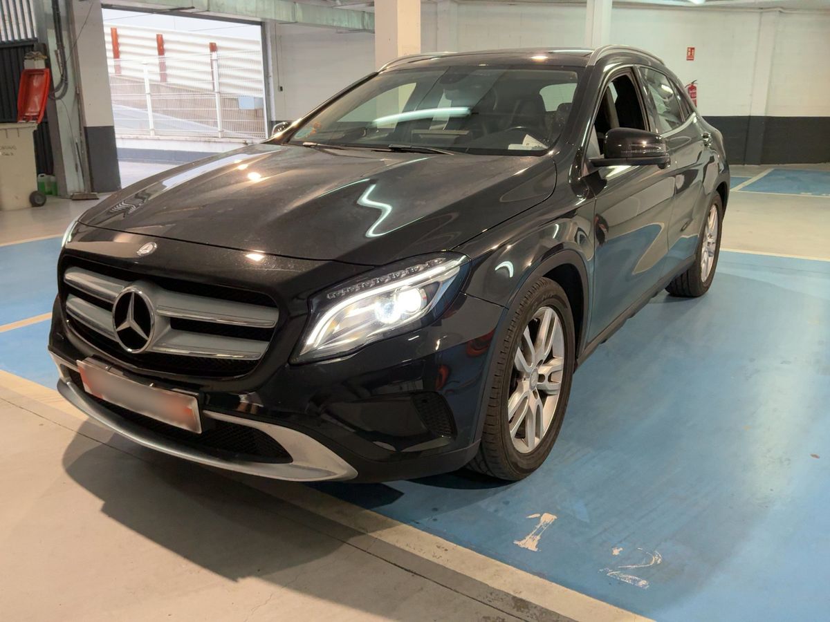 Mercedes-Benz GLA-Klasse 2015