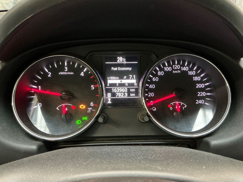 Nissan Qashqai+2 1.6 dCi I-Way 4x4 — zdjęcie 13