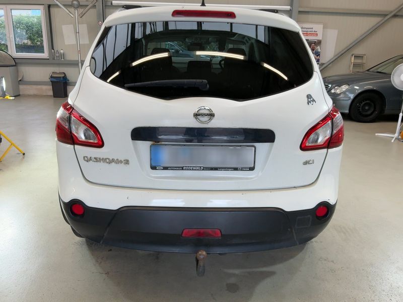 Nissan Qashqai+2 1.6 dCi I-Way 4x4 — zdjęcie 5