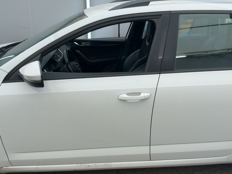 Skoda Octavia 2.0 TDI RS — zdjęcie 4