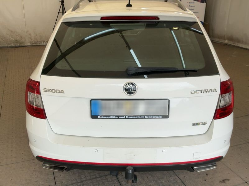 Skoda Octavia 2.0 TDI RS — zdjęcie 5