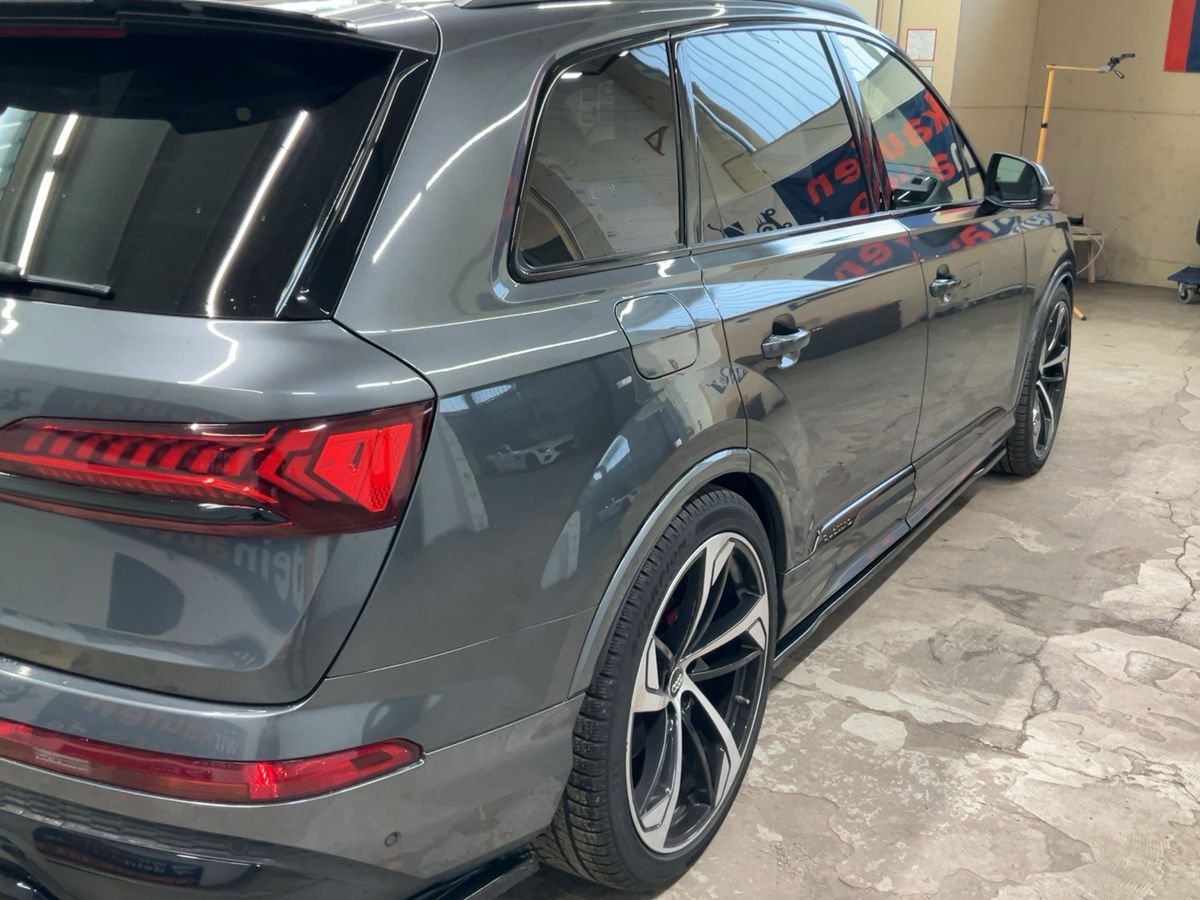 Audi SQ7 2019 — photo 9