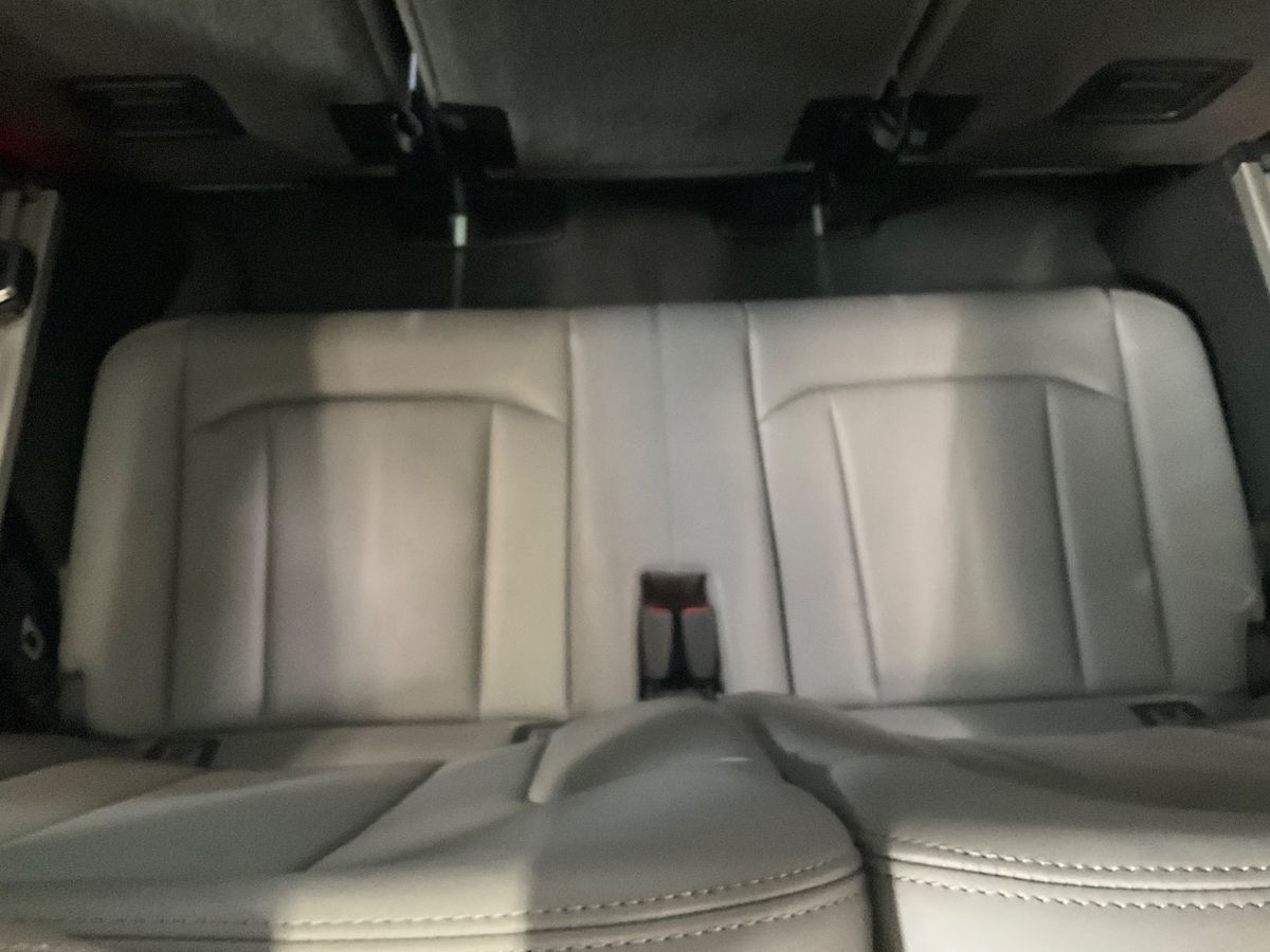 Audi SQ7 2019 — photo 32