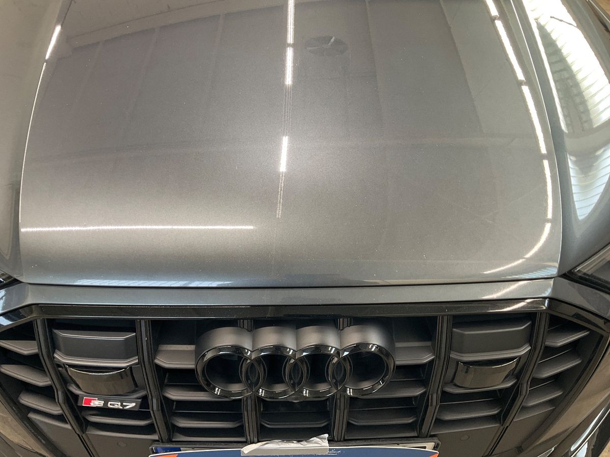 Audi SQ7 2019 — photo 28