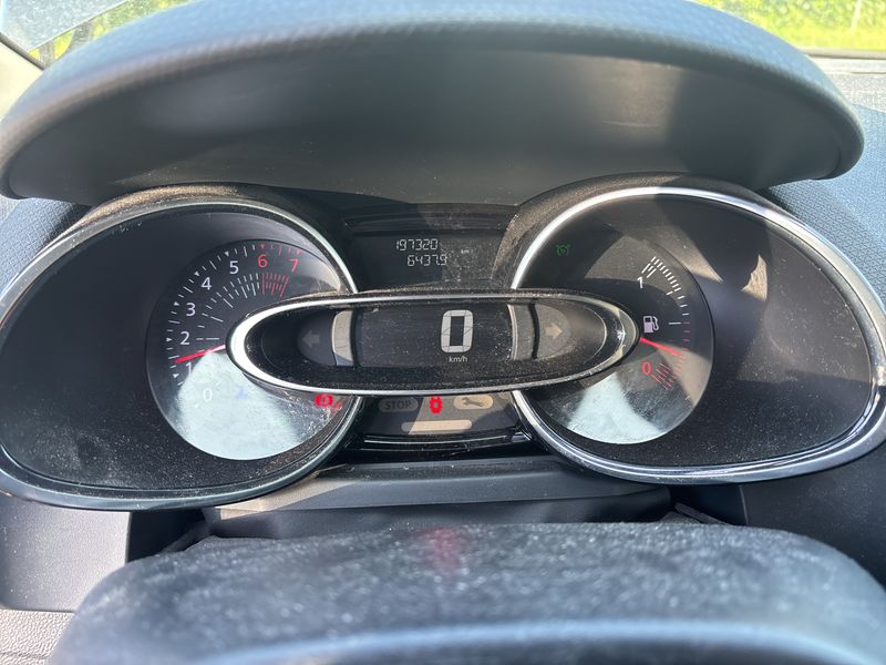 Renault Clio 0.9 Energy Limited — zdjęcie 12