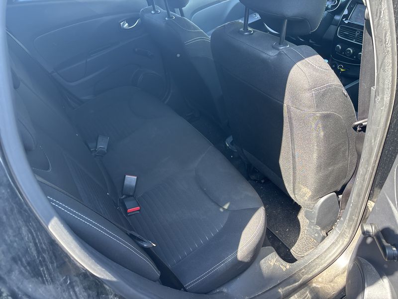 Renault Clio 0.9 Energy Limited — zdjęcie 14