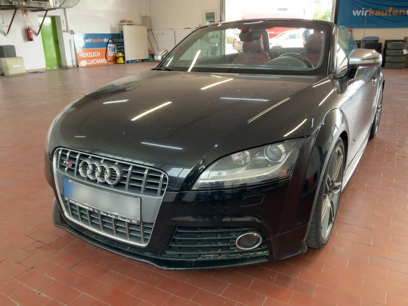 Audi TTS 2.0 TFSI quattro Roadster