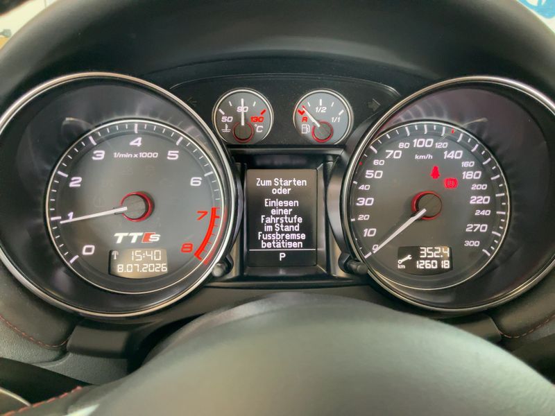 Audi TTS 2.0 TFSI quattro Roadster — zdjęcie 13
