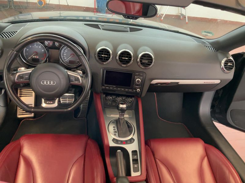 Audi TTS 2.0 TFSI quattro Roadster — zdjęcie 12