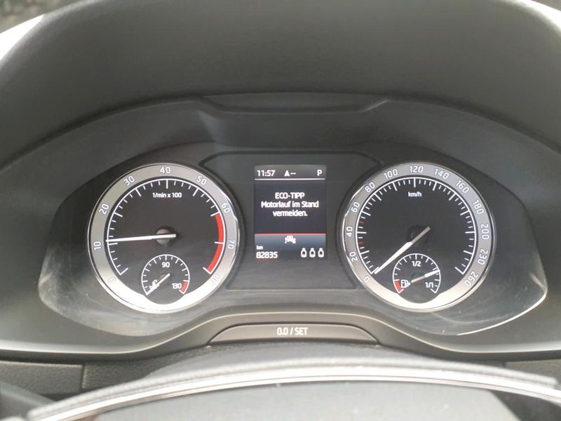 Skoda Karoq 2.0 TSI Sportline 4x4 — zdjęcie 10