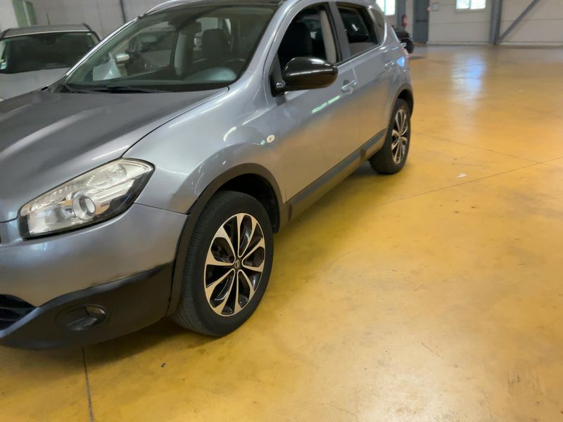 Nissan Qashqai 1.5 Turbodiesel Acenta 2011 – снимка 2