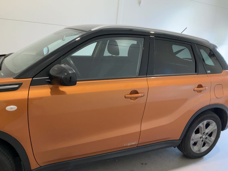 Suzuki Vitara 1.6 Comfort 4x4 — zdjęcie 4
