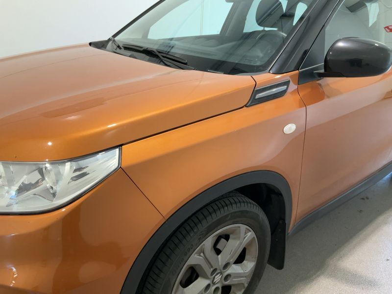 Suzuki Vitara 1.6 Comfort 4x4 — zdjęcie 2