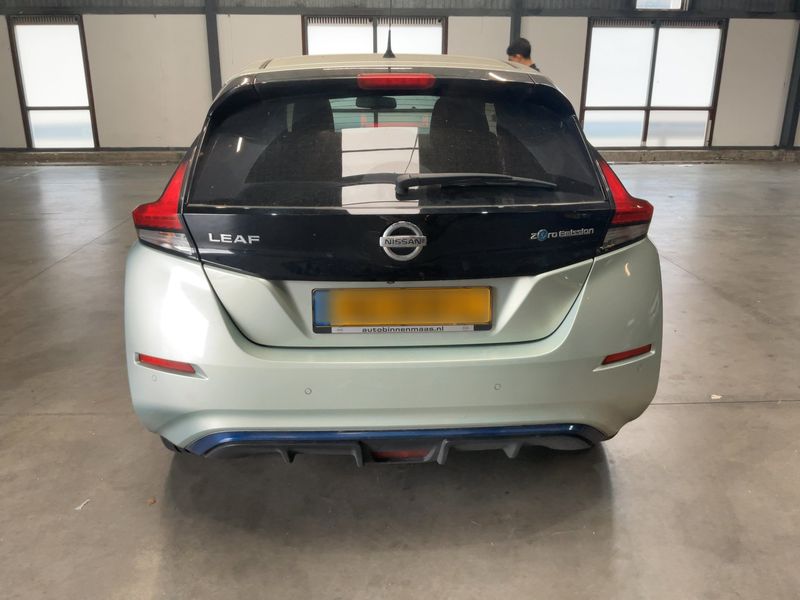 Nissan Leaf electric drive 110 kW 2 Zero Edition — zdjęcie 5