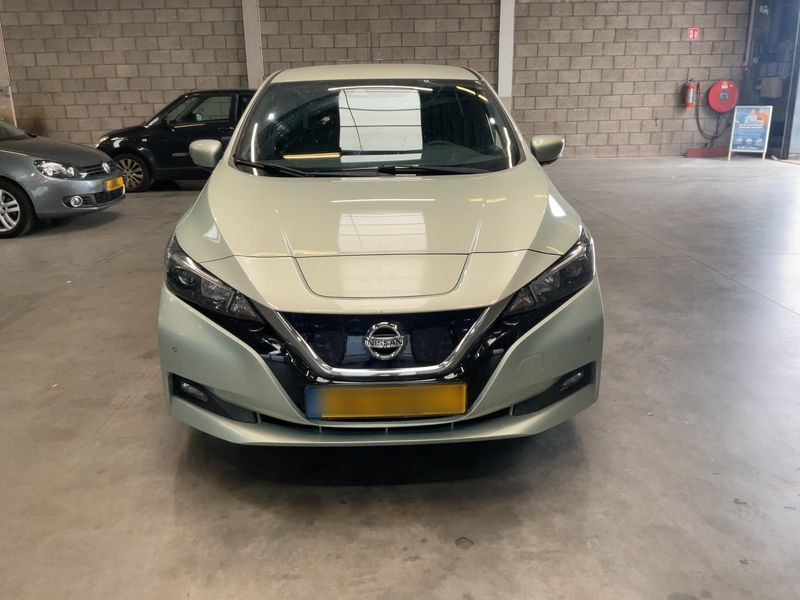 Nissan Leaf electric drive 110 kW 2 Zero Edition — zdjęcie 9
