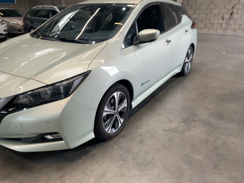 Nissan Leaf electric drive 110 kW 2 Zero Edition — zdjęcie 2