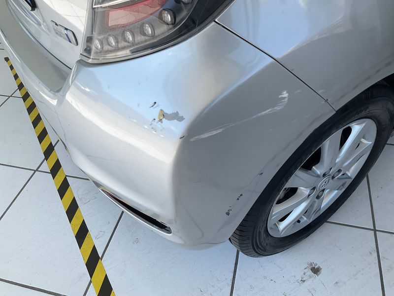 Toyota Yaris 1.5 Hybrid Lounge 2012 – снимка 35