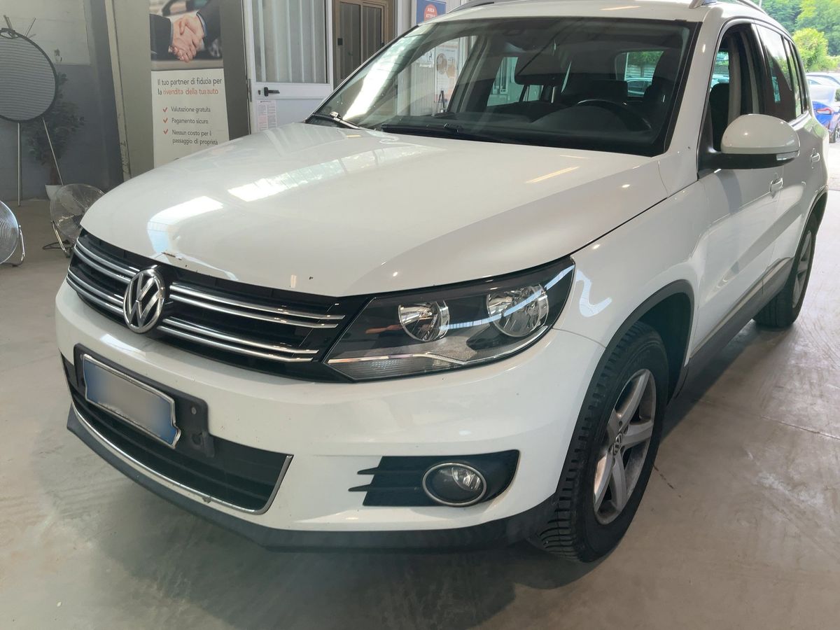 Volkswagen Tiguan 2015 — photo 1