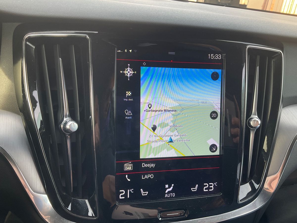 Volvo V60 2021 — photo 39