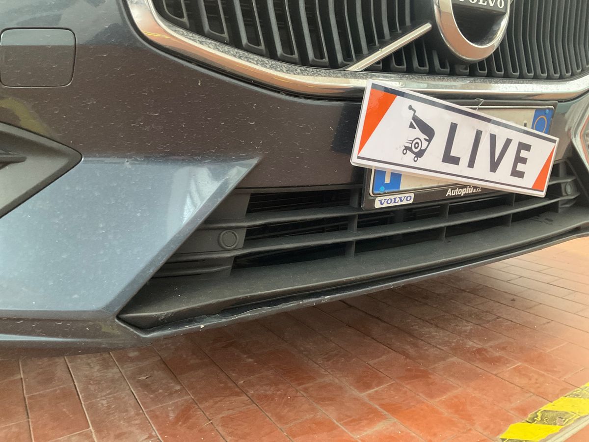 Volvo V60 2021 — photo 32