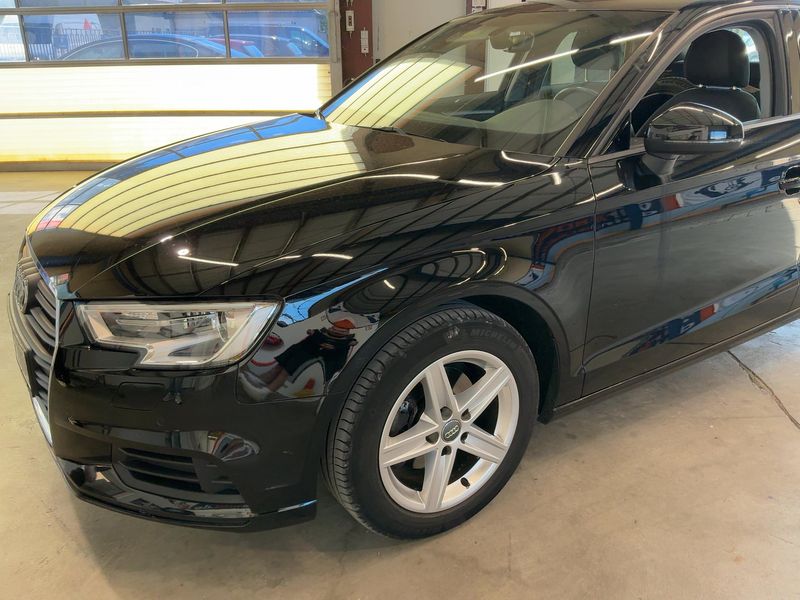 Audi A3 Limousine 30 TFSI — zdjęcie 2