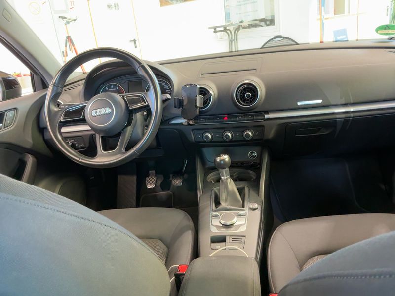 Audi A3 Limousine 30 TFSI — zdjęcie 12