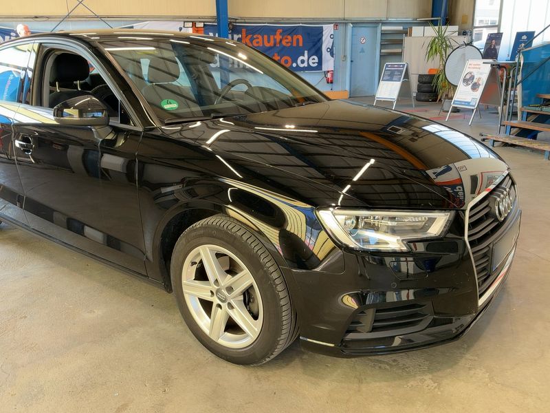 Audi A3 Limousine 30 TFSI — zdjęcie 8