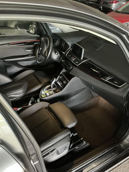 BMW 2er 220i Active Tourer Sport Line — zdjęcie 11