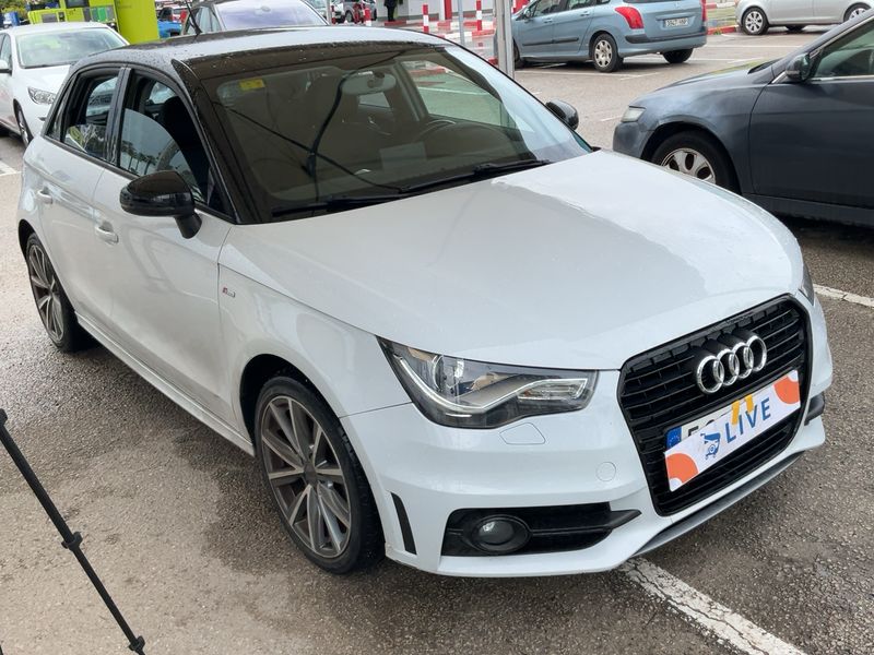 A1 Sportback 1.6 TDI Attraction