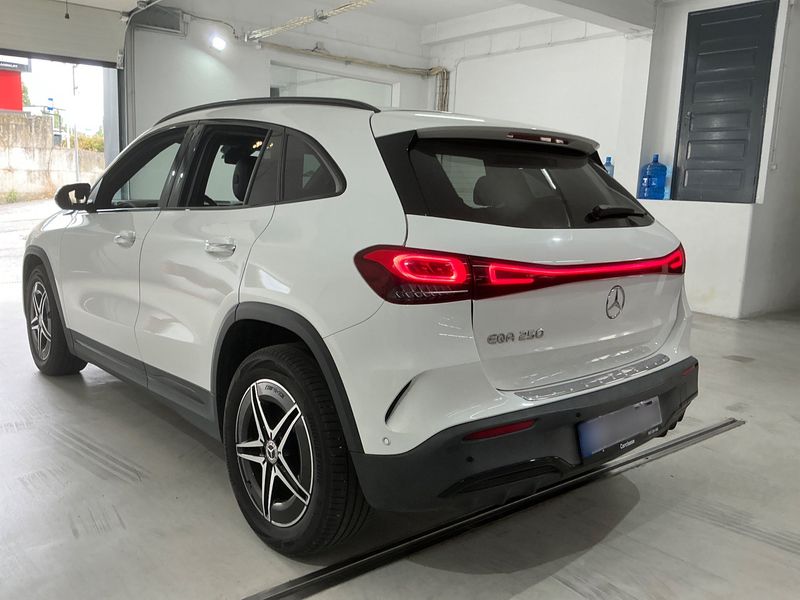Mercedes-Benz EQA 250 AMG Line 2021 – снимка 6