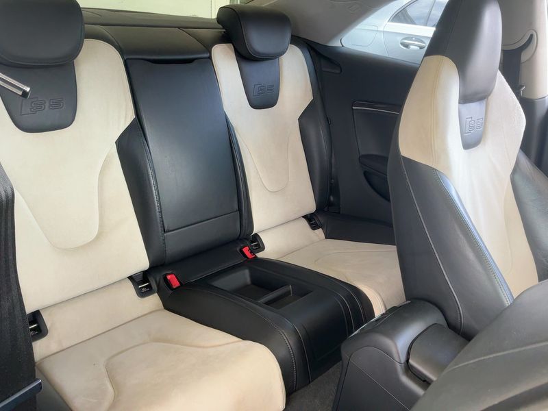 Audi S5 4.2 V8 FSI quattro — zdjęcie 14