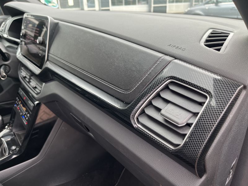 Volkswagen T-Cross 1.5 TSI ACT R-Line — zdjęcie 19