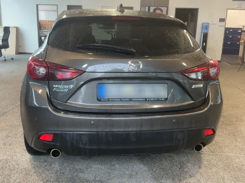 Mazda 3 2.0 Center-Line — zdjęcie 5