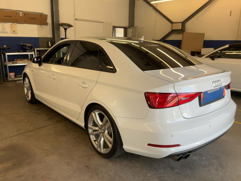 Audi A3 Limousine 1.4 TFSI S line Sportpaket — zdjęcie 3