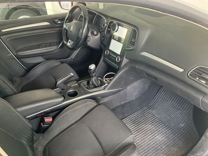 Renault Megane 1.5 dCi Energy Intens 2018 – снимка 27