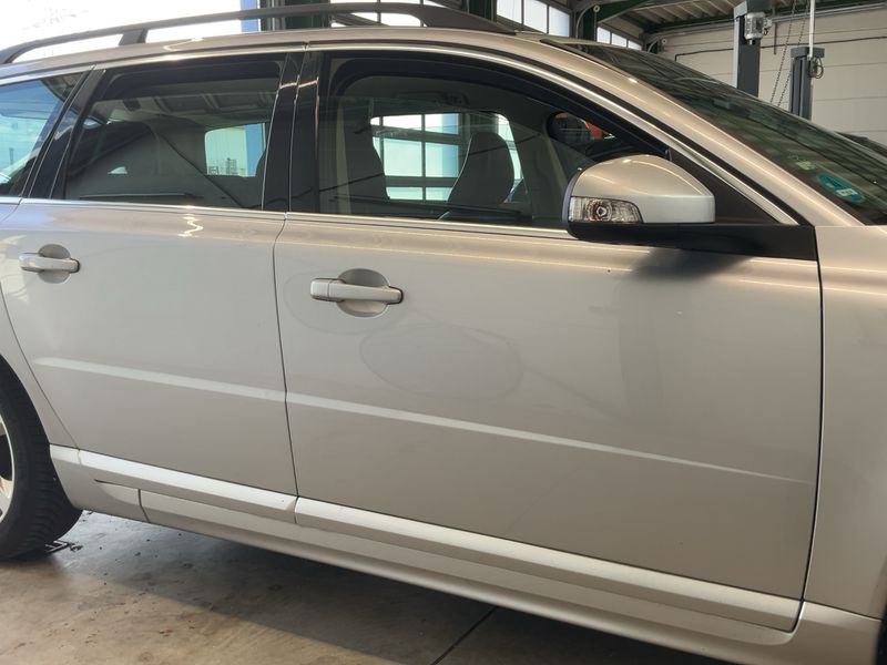 Volvo V70 3.2 Summum — zdjęcie 7