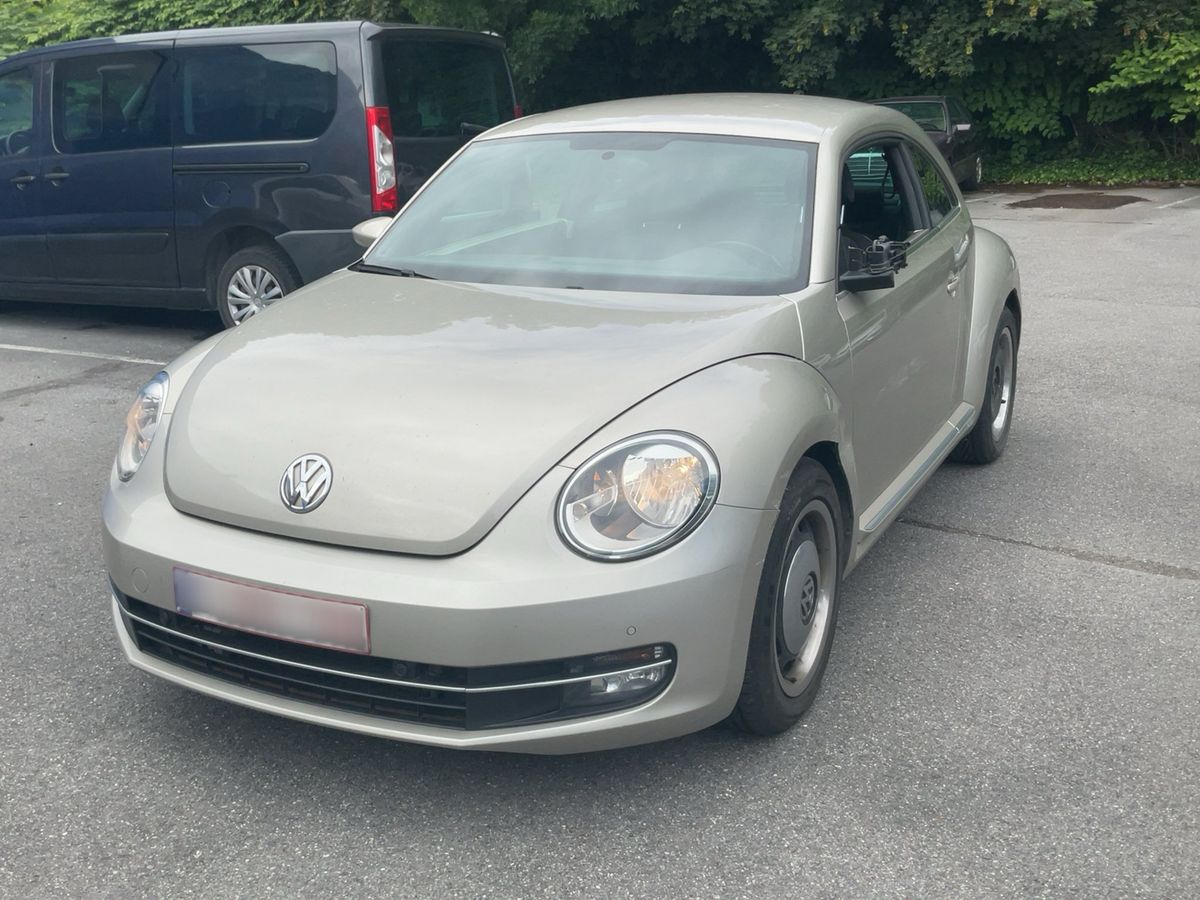 Volkswagen Beetle 2016 — photo 1