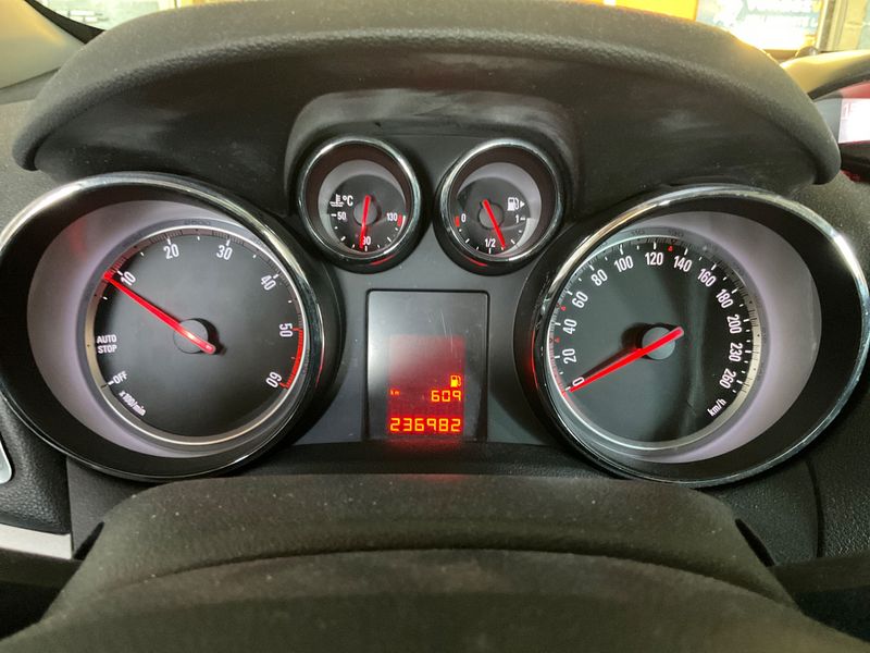 Opel Mokka 1.7 CDTI Edition ecoFlex — zdjęcie 4