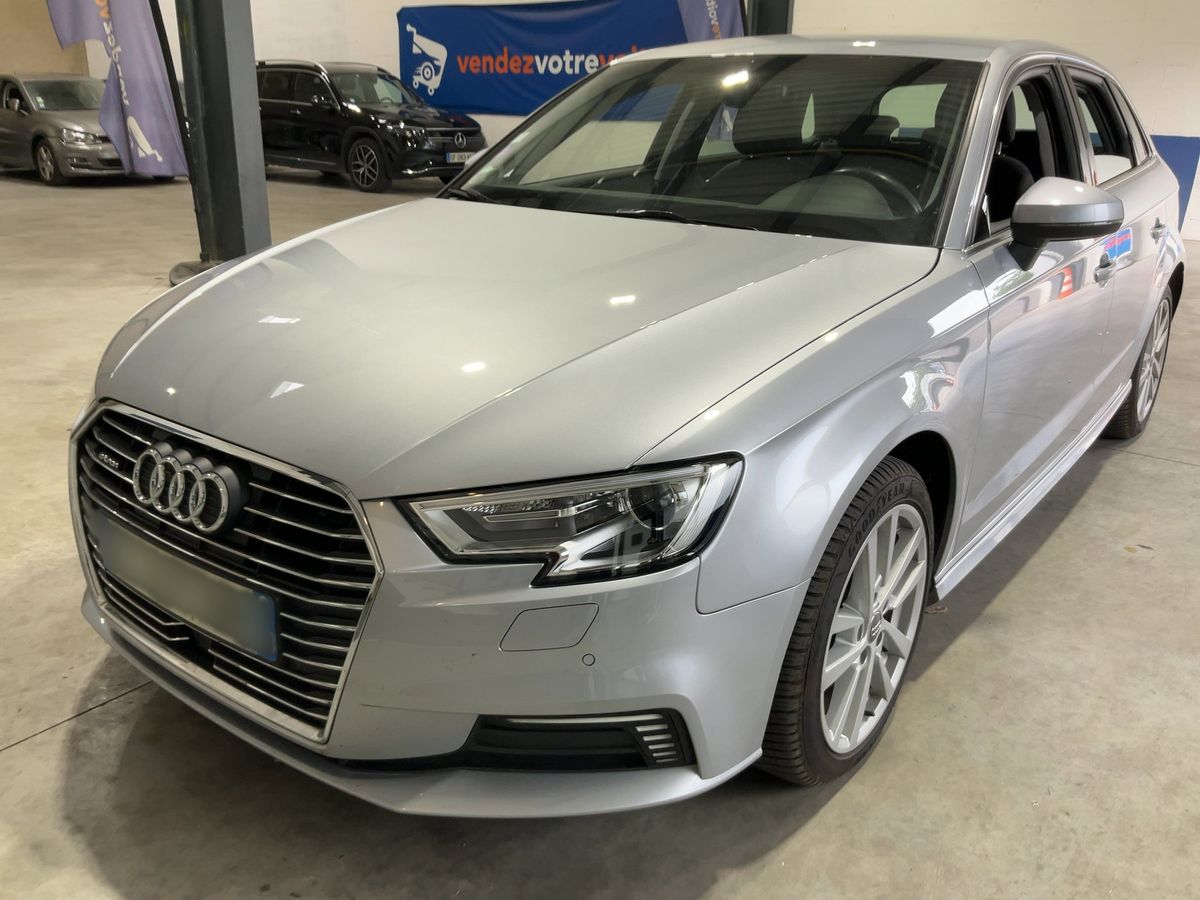 Audi A3 2020 — photo 1