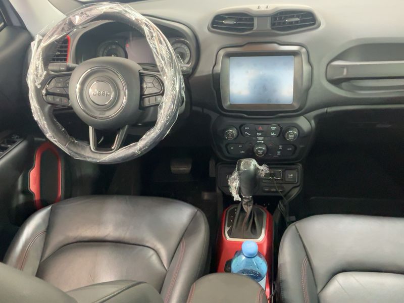 Jeep Renegade 1.3 T4 4xe Plug-in Hybrid Trailhawk — zdjęcie 12