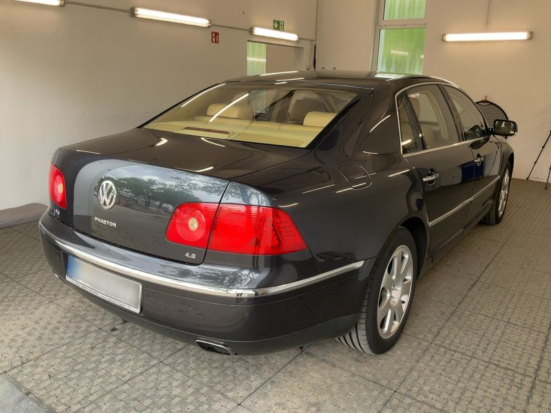 Volkswagen Phaeton 4.2 V8 4Motion — zdjęcie 6