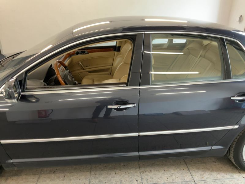 Volkswagen Phaeton 4.2 V8 4Motion — zdjęcie 4