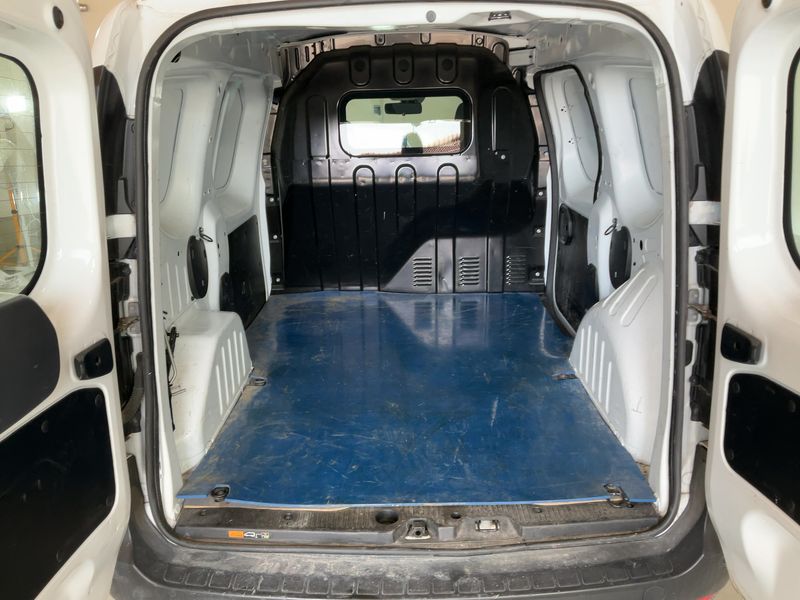 Renault Express 1.5 BLUE dCi Basis — zdjęcie 10