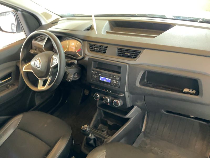 Renault Express 1.5 BLUE dCi Basis — zdjęcie 12