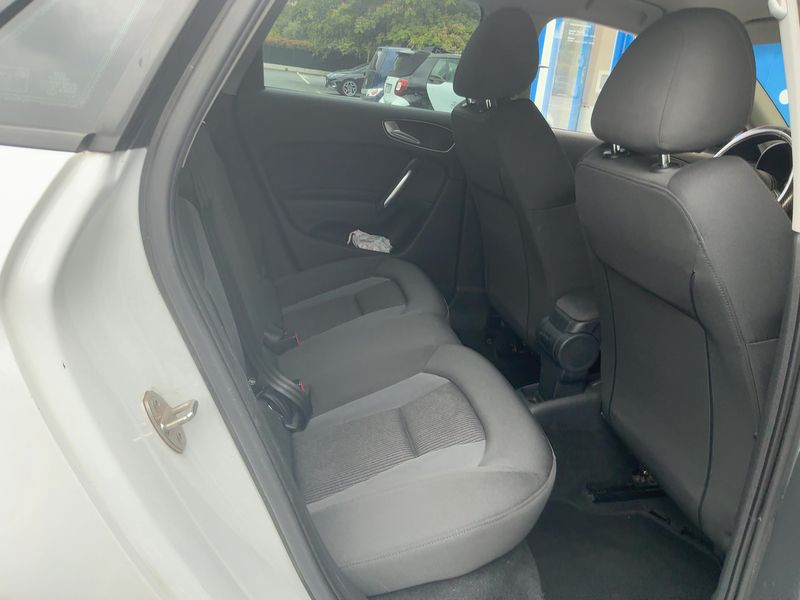 Audi A1 Sportback 1.4 TDI Metal — zdjęcie 14